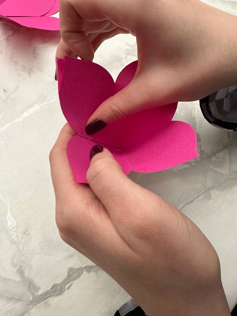 DIY Papier-Rose basteln – kreative Idee für Geschenke oder zur Dekoration